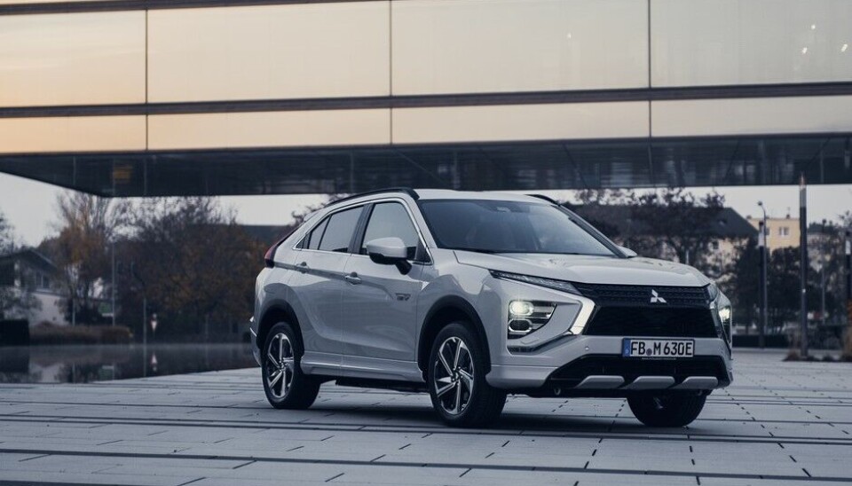 Mitsubishi Eclipse Cross PHEV hvid metal
